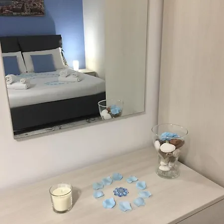 Sleep In Naples