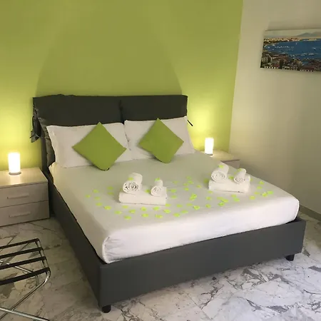 Sleep In Apartment *