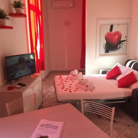 Sleep In * Naples