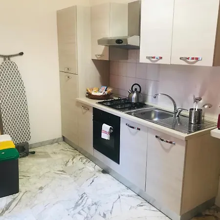 Sleep In Apartment *
